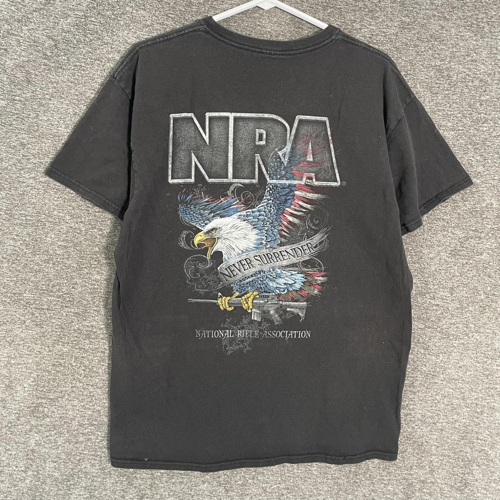 NRA Shirt Mens Large? Black Eagle Never Surrender Patriotic Graphic T-Shirt Tee